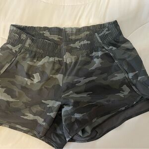 Athleta Mesh Racer Run Shorts Camouflage